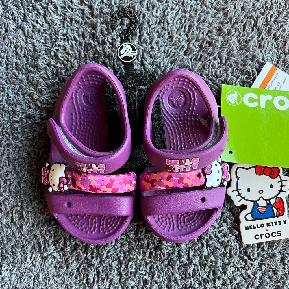 Crocs Toddler Girls Keeley Sandals Hello Kitty Purple - Size C4